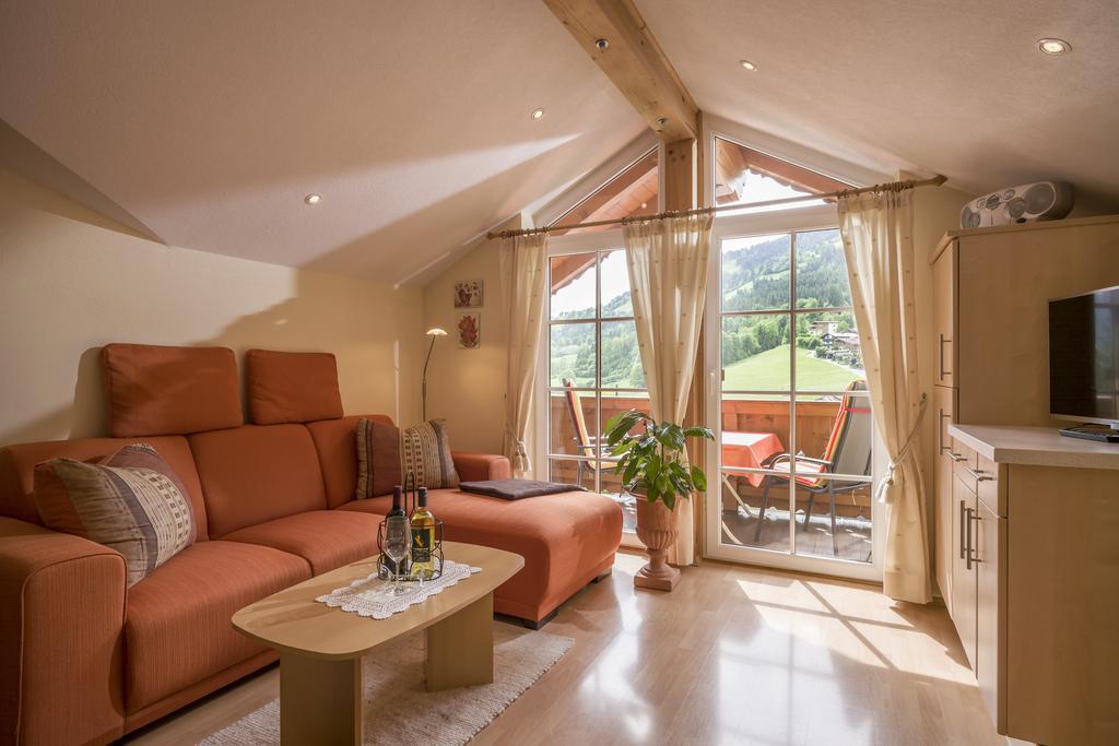 Appartement Irmgard Brixen im Thale Bagian luar foto